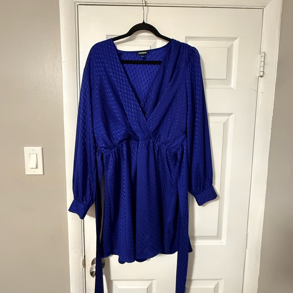 Express Vibrant Blue Satin Fabric - Size L